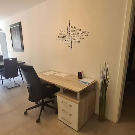 Grosse Moderne Ferienwohnung Auch Als Monteur Unterkunft Nutzbar, In Stolberg - Vicht *