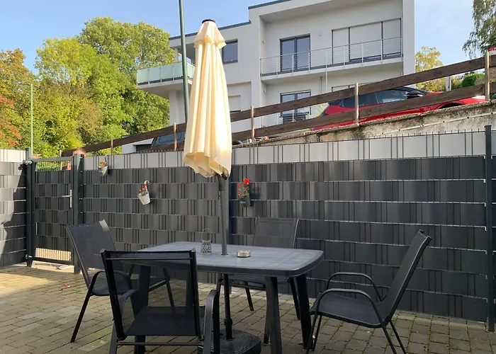 Xxl 100 Qm Auch Als Monteur Nutzbar, - Aachen Lejlighed *